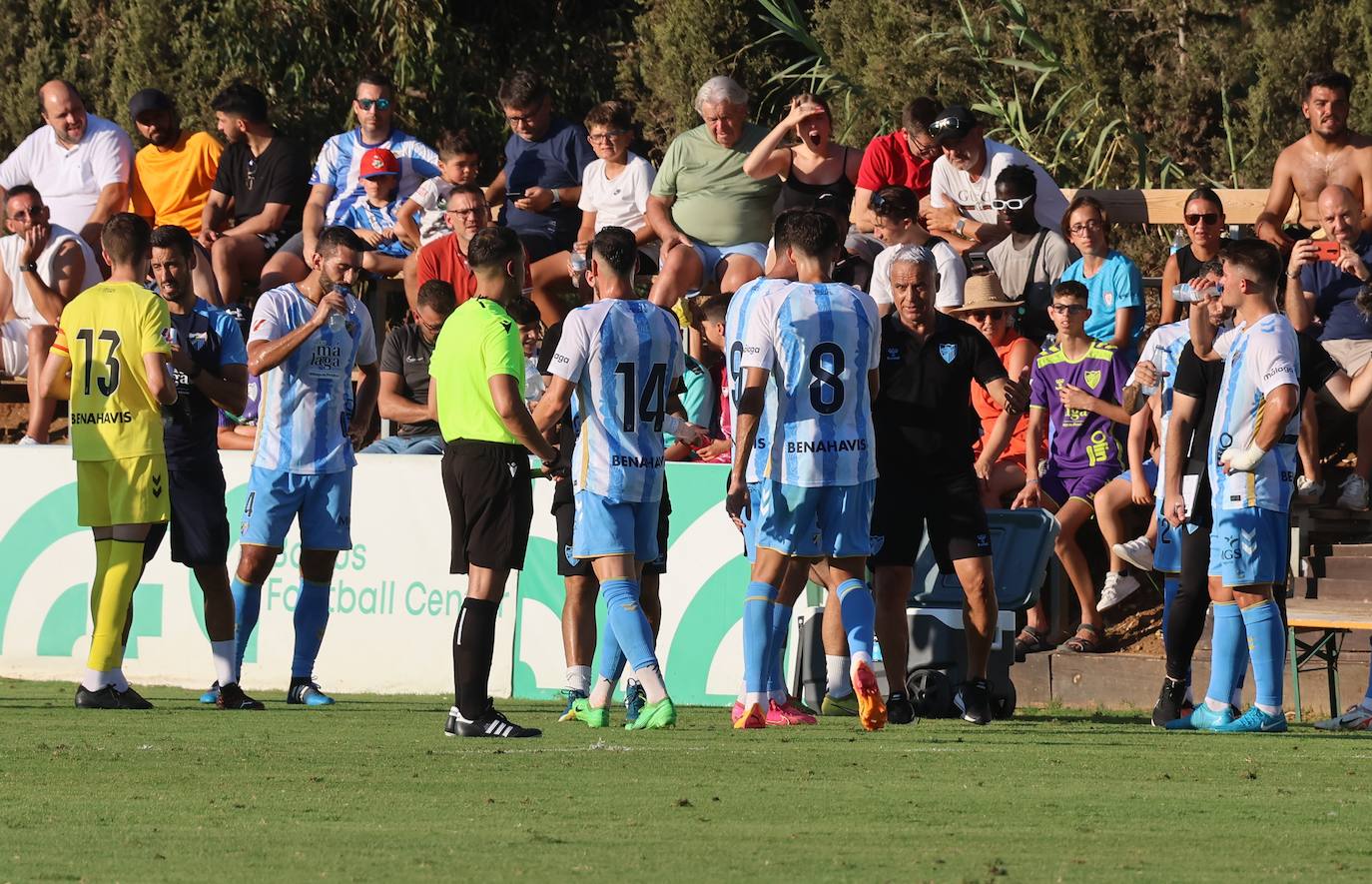 El amistoso entre el Málaga y el Al-Jazira en Marbella, en imágenes