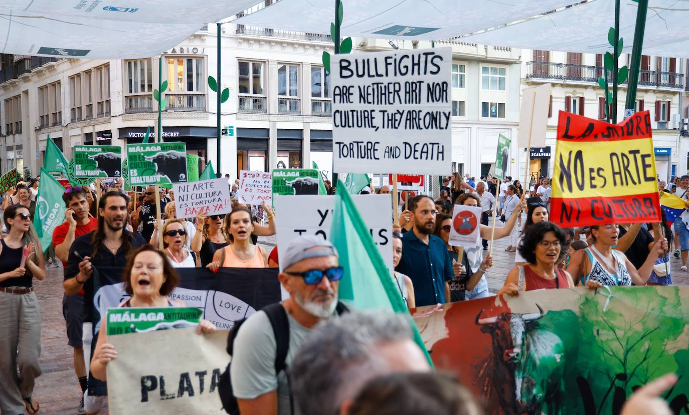 Manifestación &#039;Málaga Antitaurina&#039; organizada por PACMA