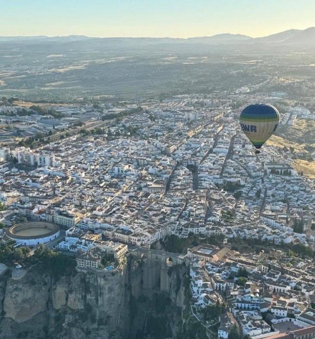 La belleza única del casco urbano de Ronda, a vista de pájaro.