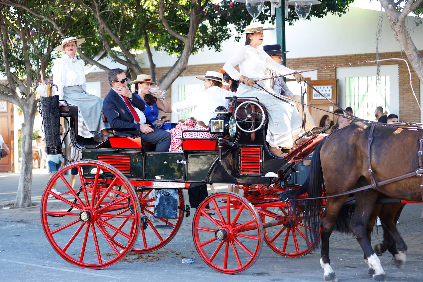 Las mejores imágenes del primer sábado de la Feria de Málaga 2024