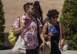 Calor sofocante en Andalucía: Aemet activa el aviso naranja por máximas de 40º