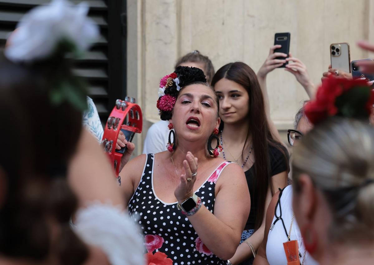 Imagen secundaria 1 - La feria del Centro de Málaga mantiene su esencia