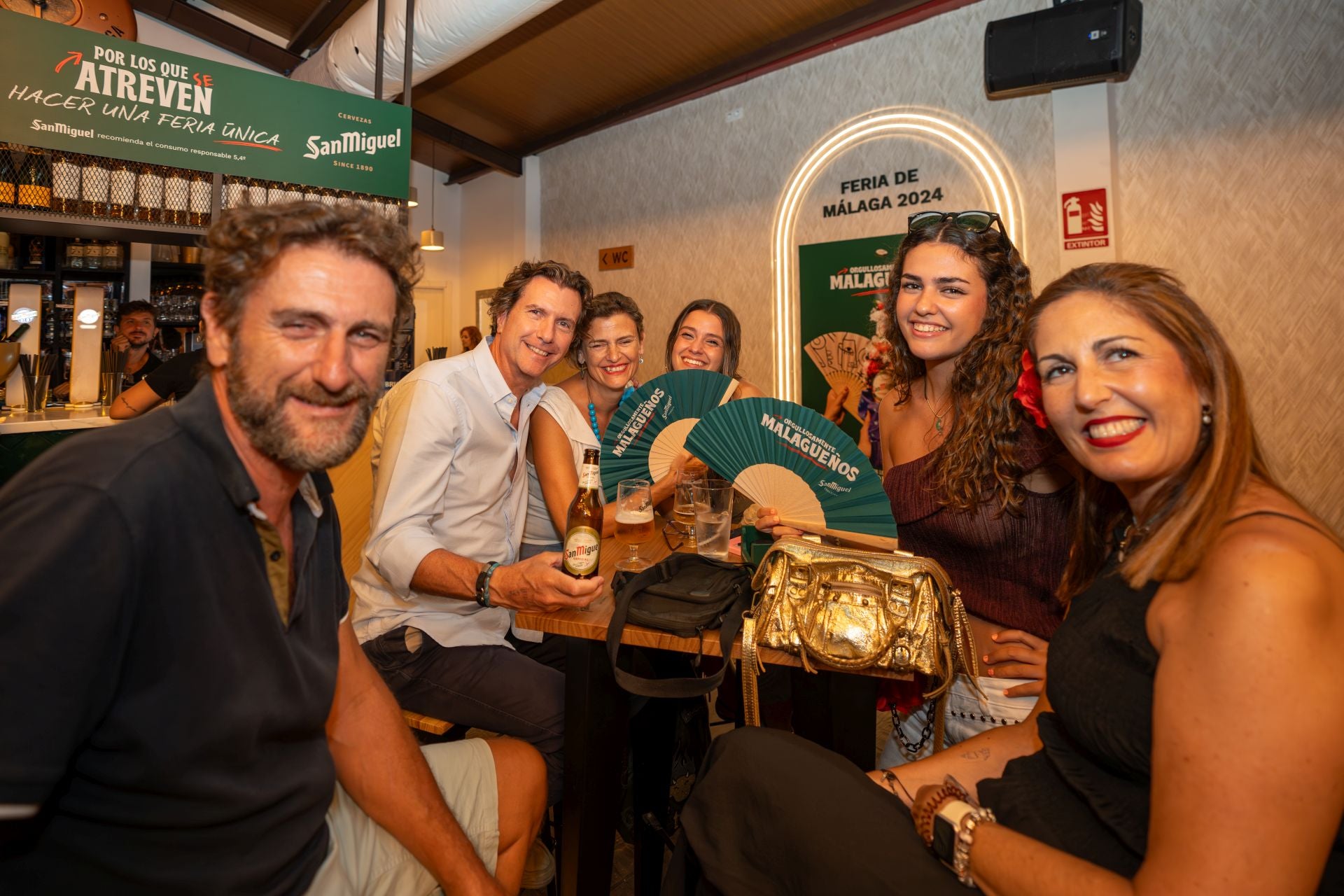 Nacho Calvario, María Carballo, Ana Tarifa, Elena Palomo, Regire Carballo y Marta López.