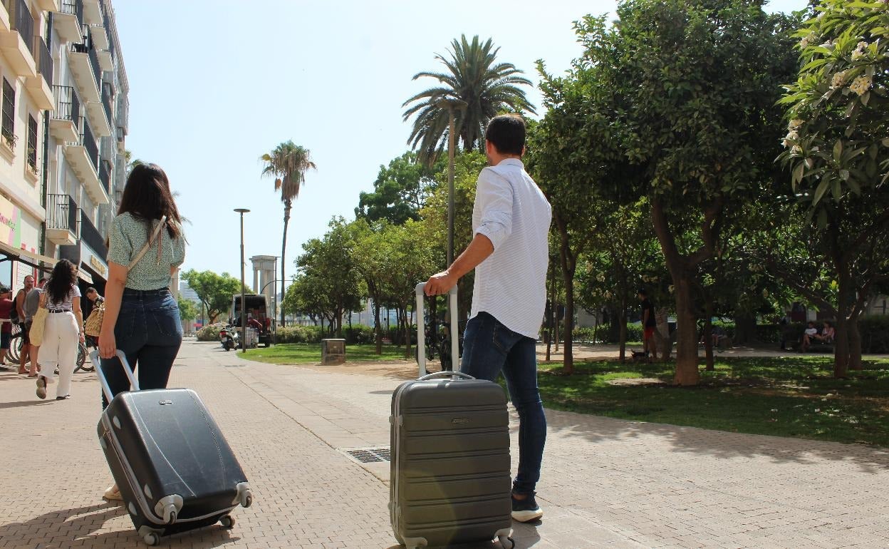 El sector de viviendas turísticas rechaza la tasa por pernoctación propuesta por el alcalde de Málaga