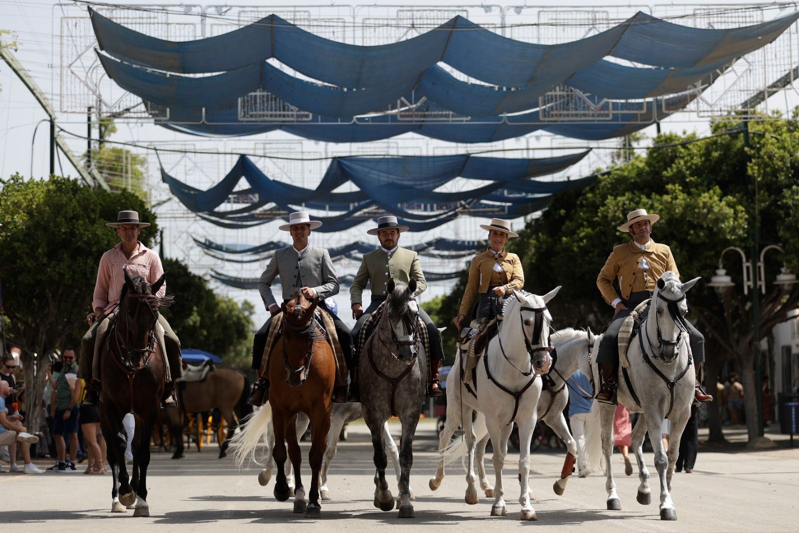 Ambiente en el Real en el último día de feria