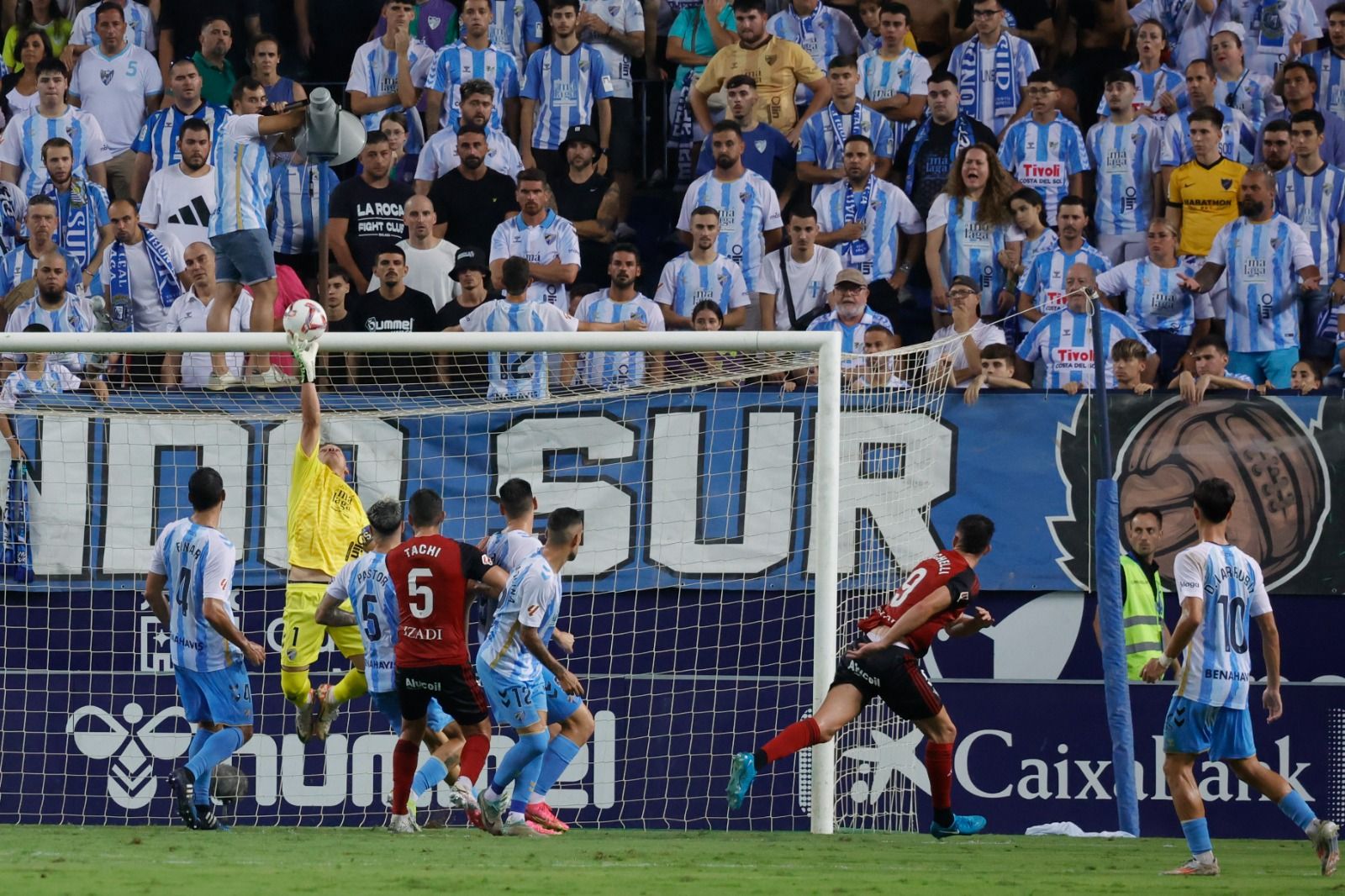 El Málaga - Mirandés, en imágenes