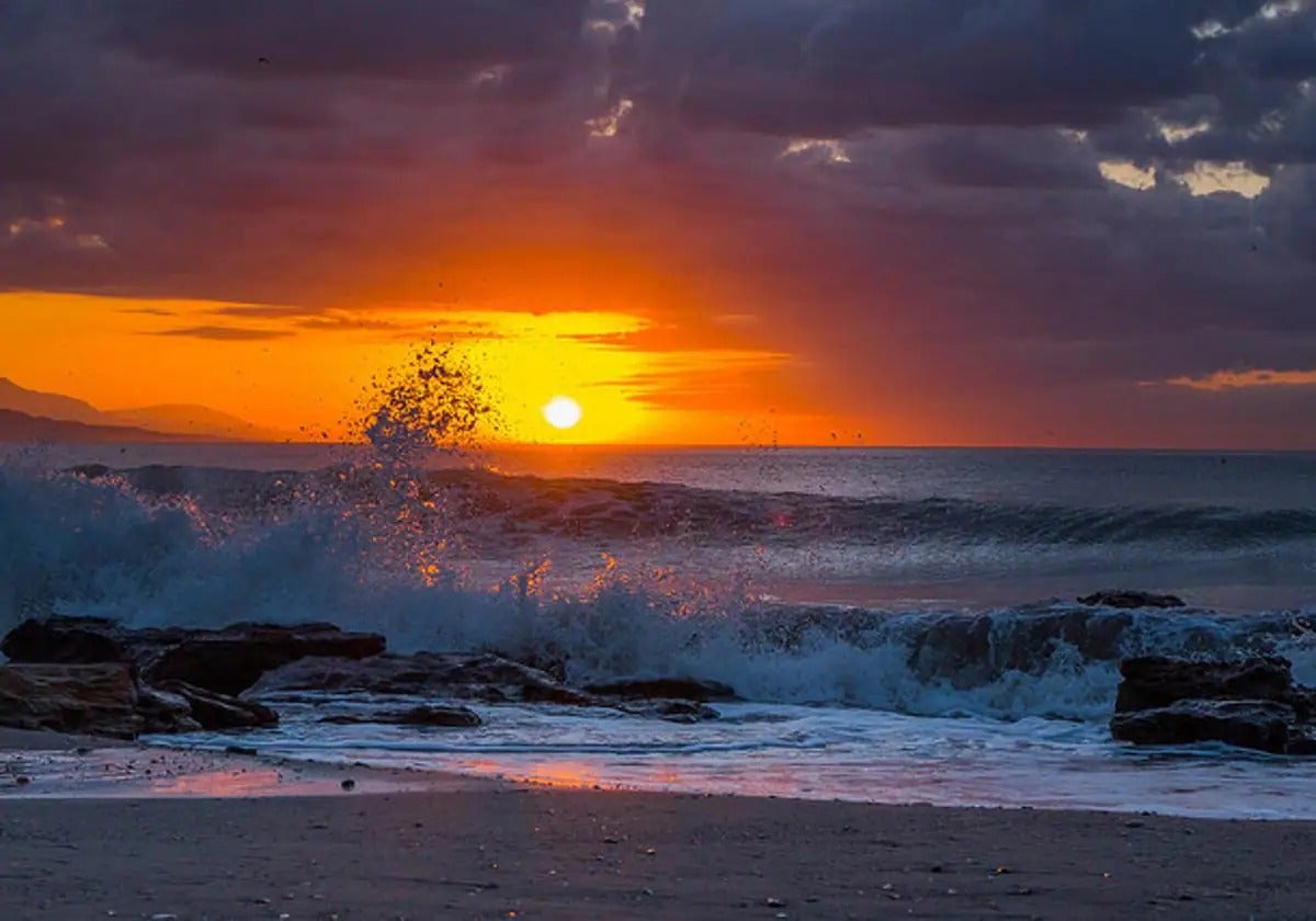 Calendario solar y lunar en Málaga el miércoles, 28 de agosto de 2024