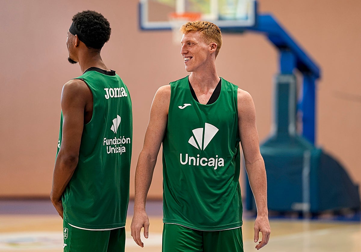 Kameron Taylor y Alberto Díaz, en un entrenamiento la semana pasada.