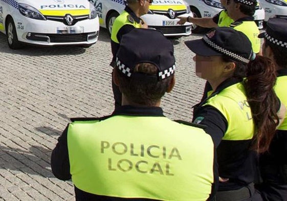 Arrestado por intentar apuñalar a un policía local en Carretera de Cádiz