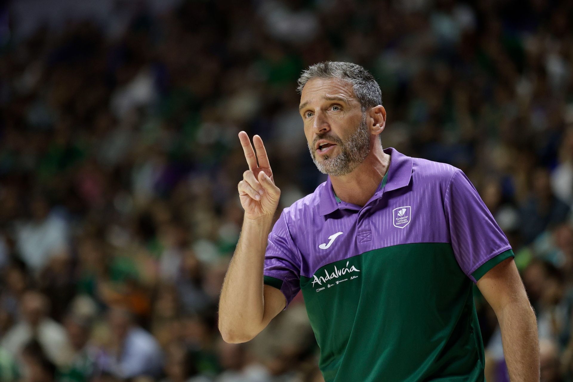 El Unicaja - Baskonia del Torneo Costa del Sol, en imágenes