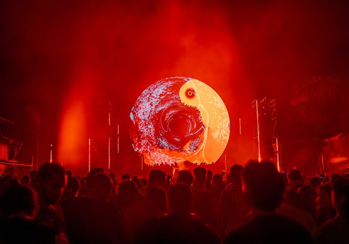 Una imagen tomada durante la sesión de Solomun, este sábado.