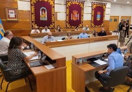 La Corporación Municipal de Alhaurín de la Torre, reunida en pleno.