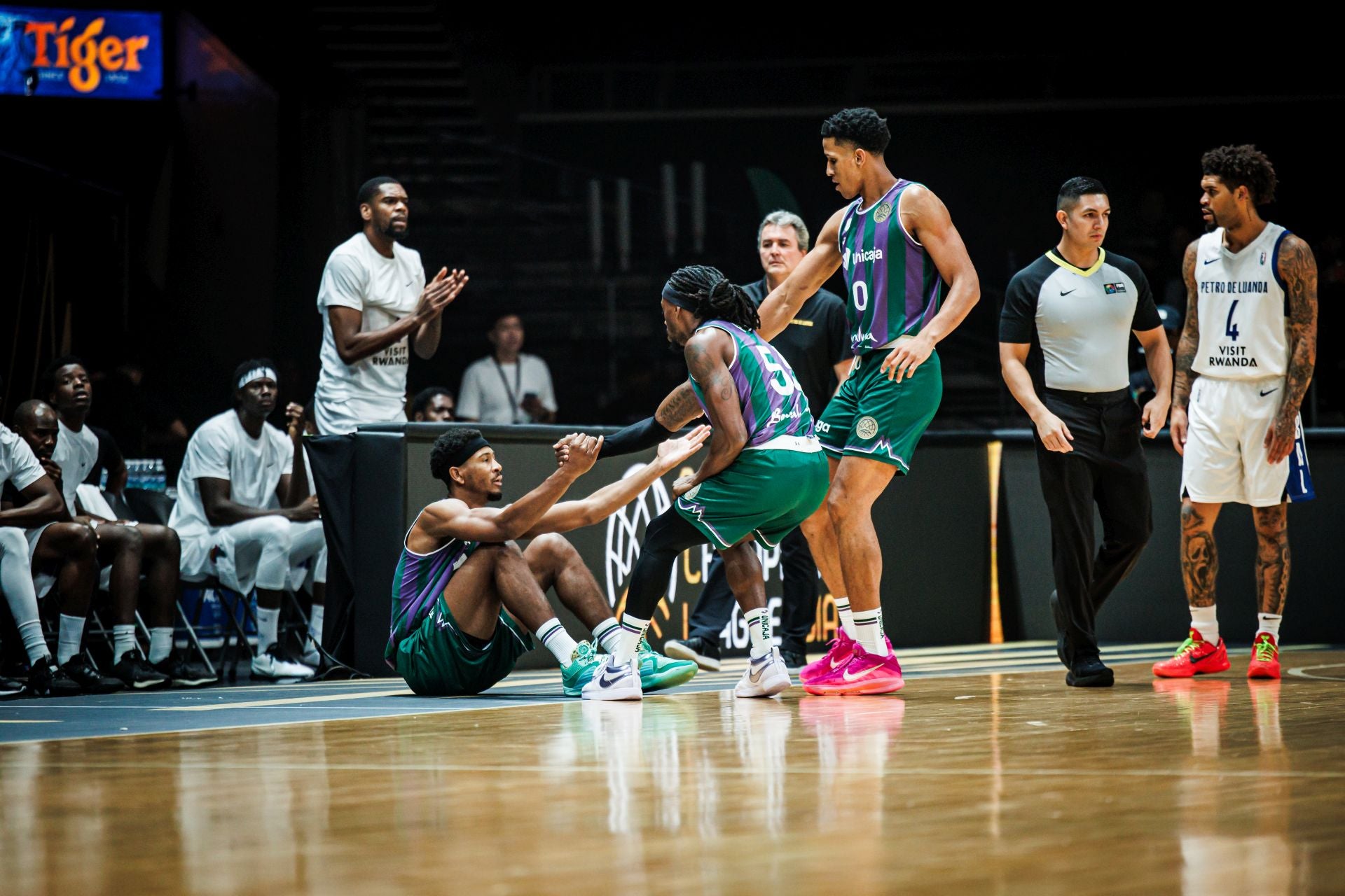 El partido Petro de Luanda - Unicaja, en imágenes