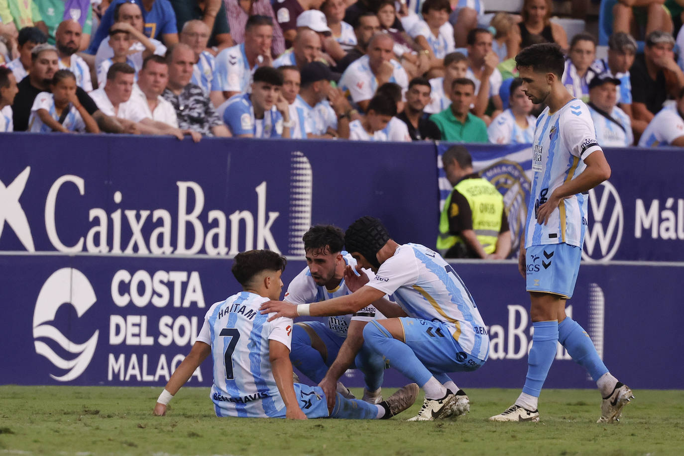 El Málaga-Huesca, en imágenes