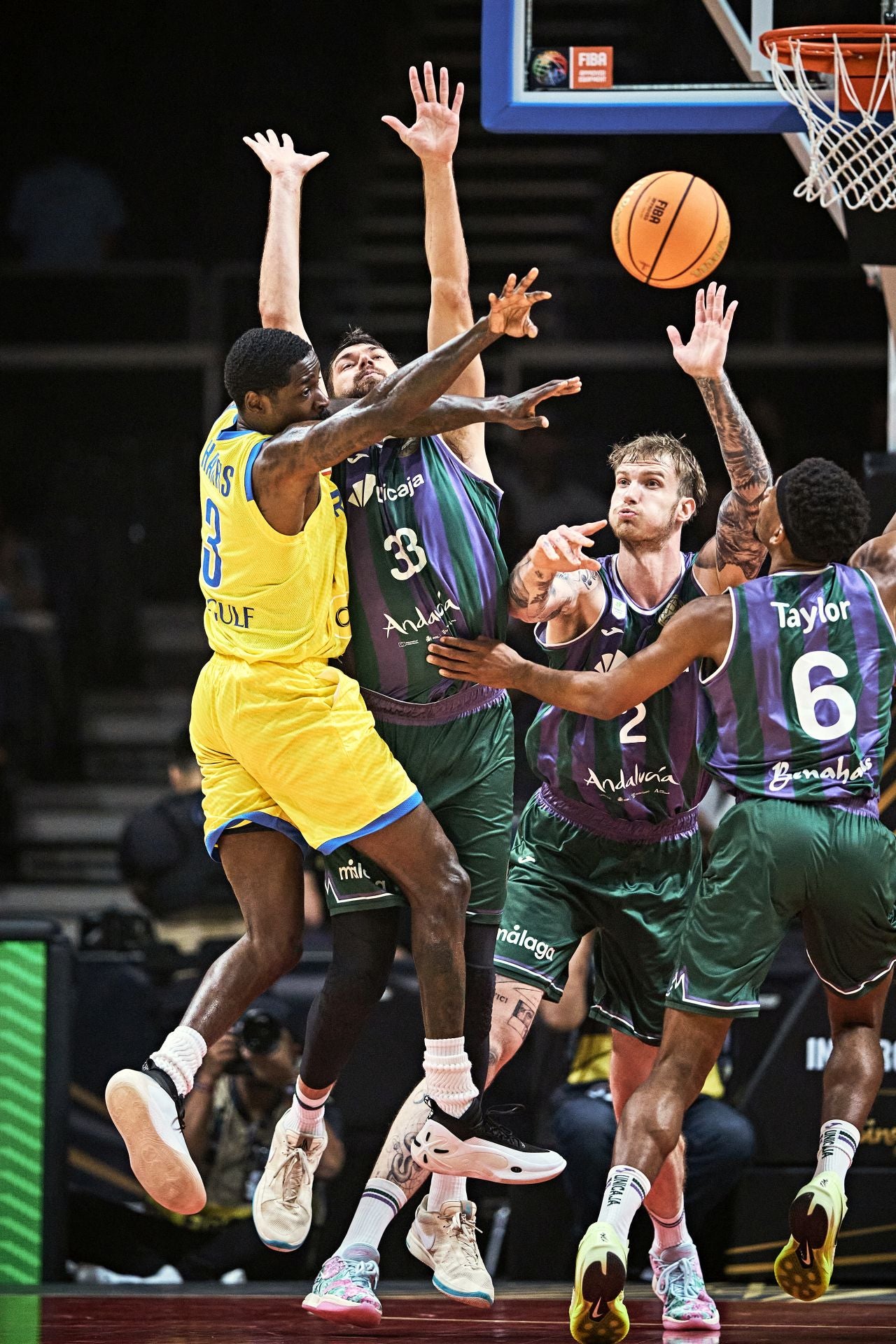 El partido Al Riyadi- Unicaja de la Intercontinental, en imágenes