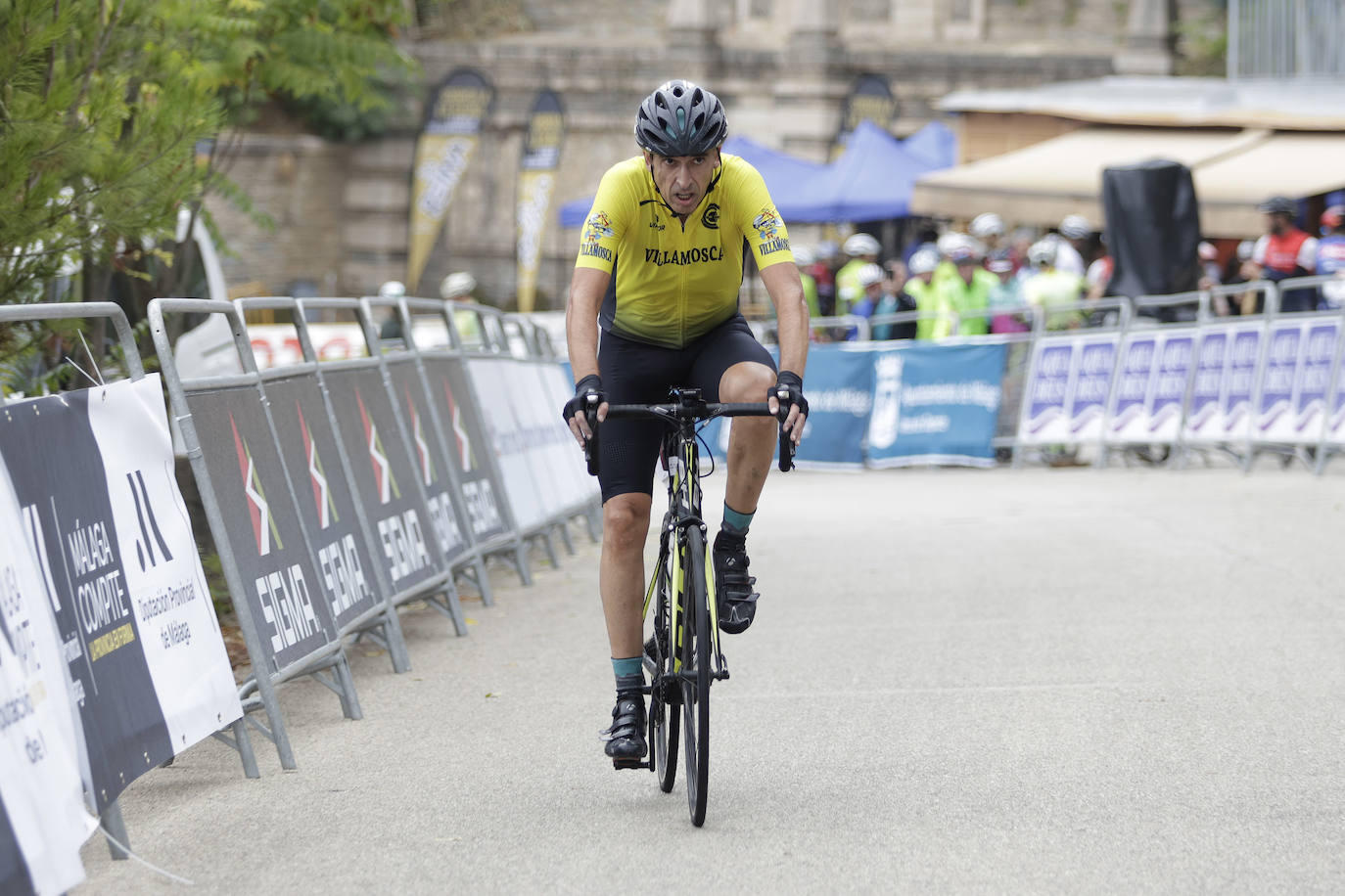 Casi 500 ciclistas participan en la Subida a la Fuente de la Reina