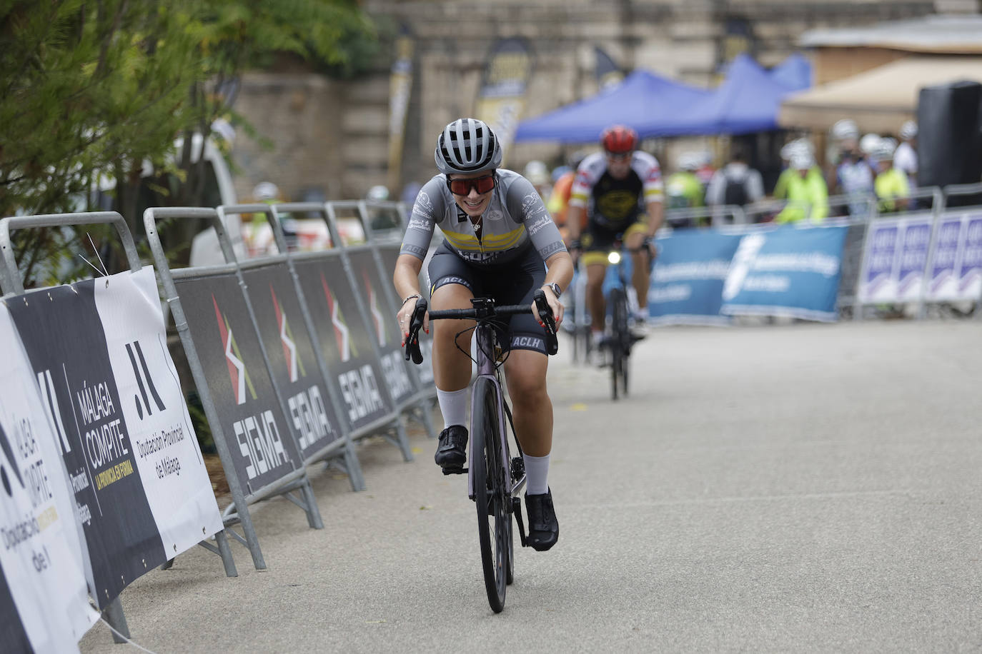 Casi 500 ciclistas participan en la Subida a la Fuente de la Reina