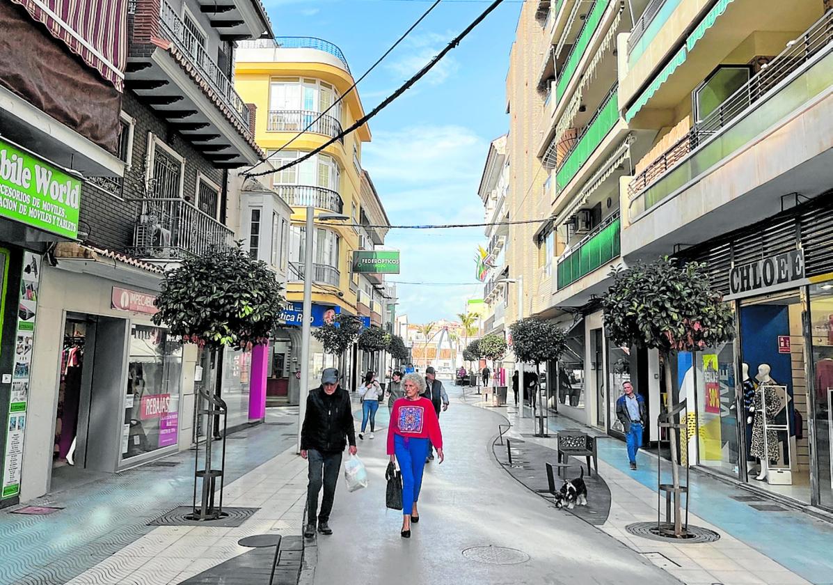 Imagen de la céntrica calle del Mar de Torre del Mar, el núcleo costero de Vélez-Málaga.