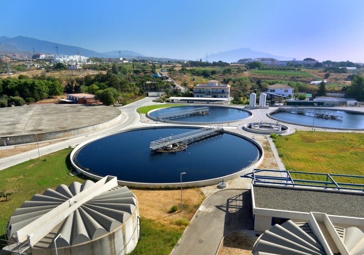 Depuradora de Guadalmansa, una de las que recibe agua muy salinizada.