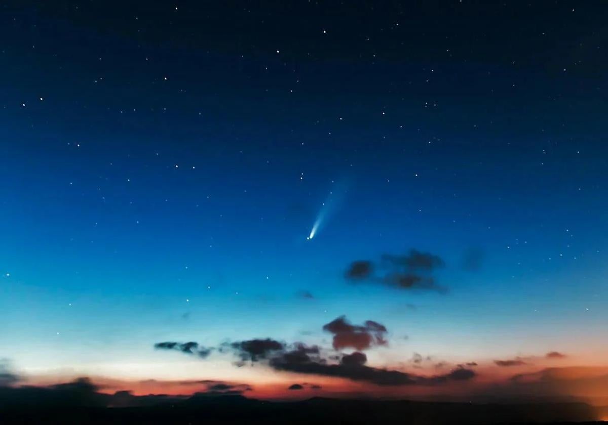 El 'Cometa del siglo' se acerca a la Tierra: cómo y cuándo ver este fenómeno astronómico único