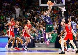El Unicaja sigue de fiesta y arrolla al Girona (90-73)