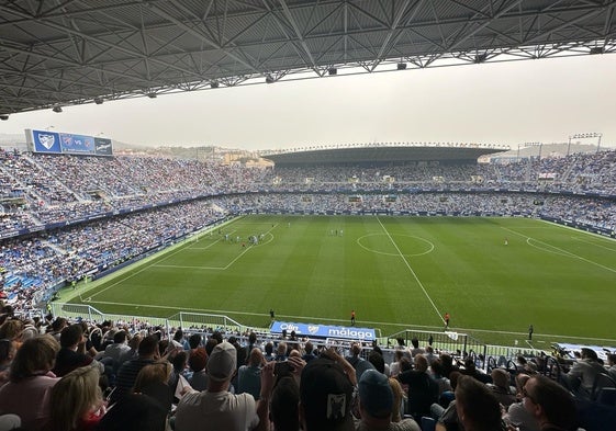 La Rosaleda, casi repleta en un partido de la campaña anterior.