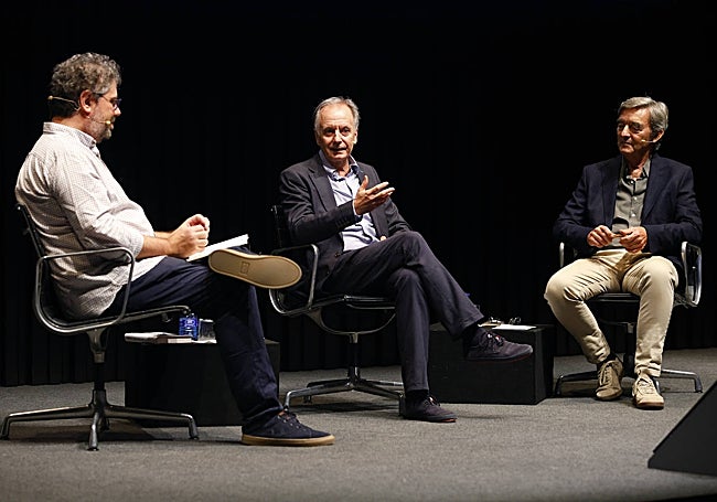 Sergio del Molino, Antonio Soler y Fernando Arcas, durante el coloquio de la presentación del libro.