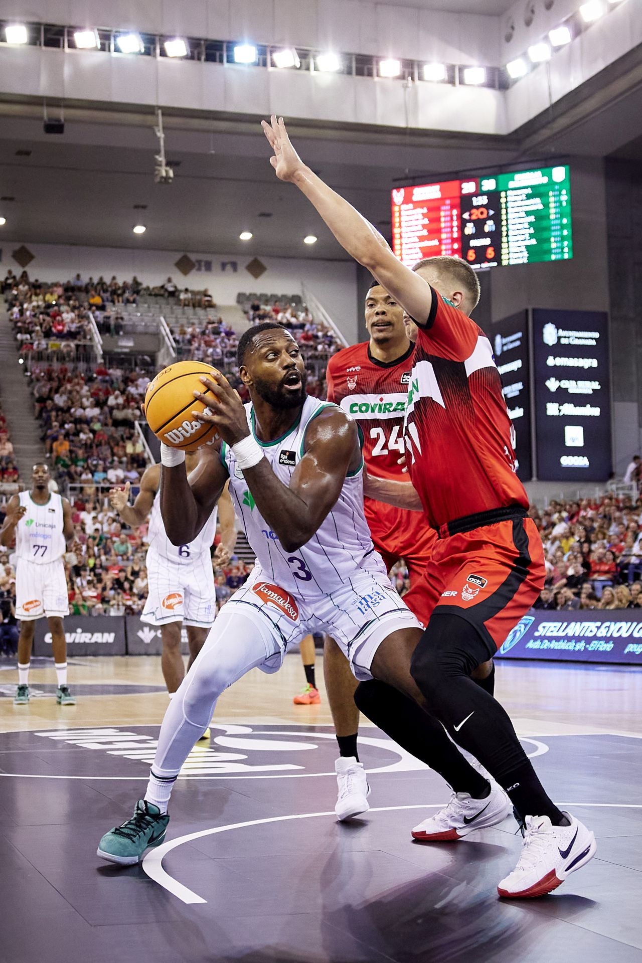 El triunfo del Unicaja en Granada, en imágenes