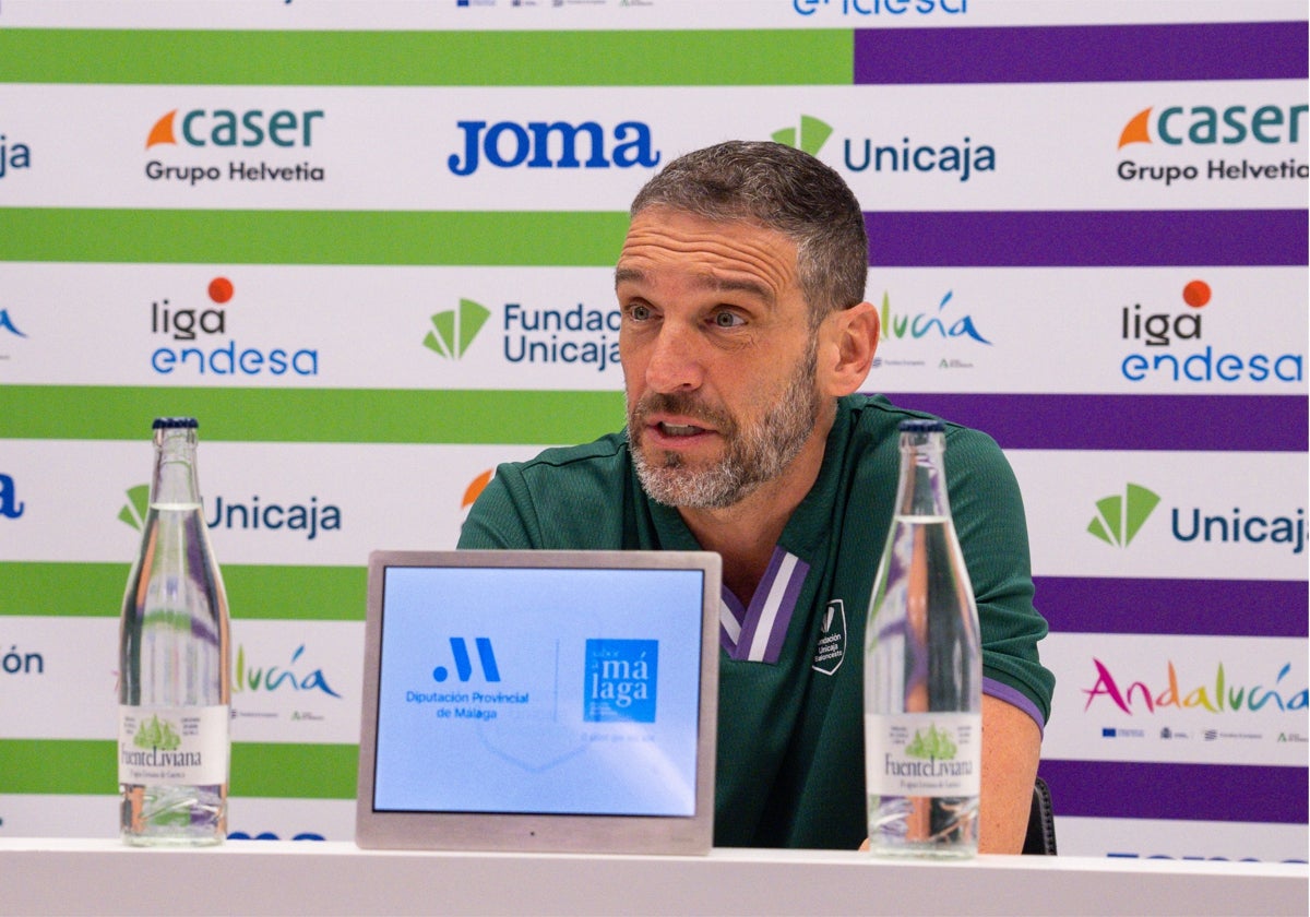 Ibon Navarro, en la rueda de prensa previa al encuentro contra el Hiopos Lleida.