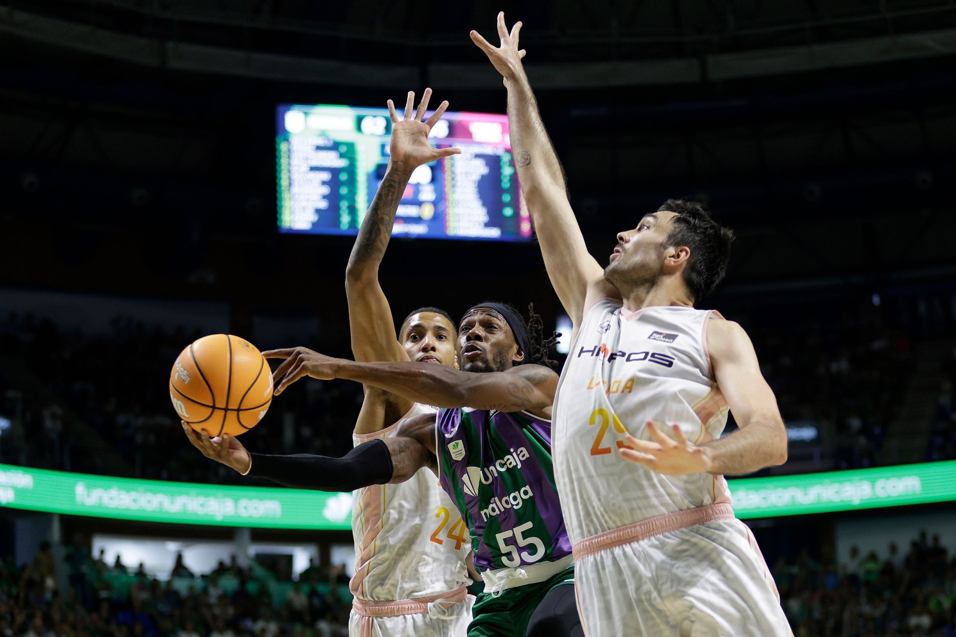 Las mejores imágenes del Unicaja-Hiopos Lleida