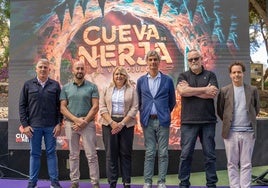 Acto de presentación del nuevo videjuego, este jueves en la Cueva de Nerja.