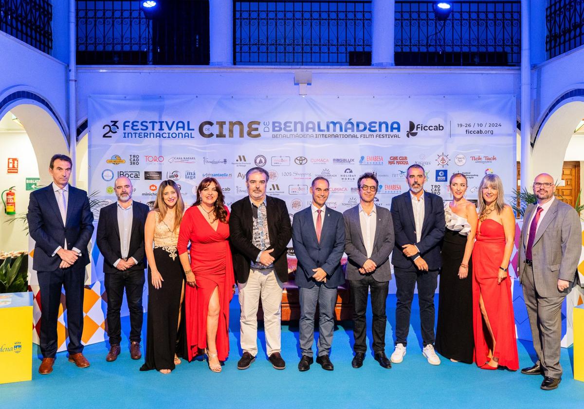 Imagen principal - Los premios a Atom Egoyan y José Antonio Hergueta abren el Festival de Cine de Benalmádena