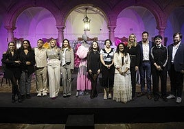 Jóvenes diseñadores explotan su arte en una pasarela de moda