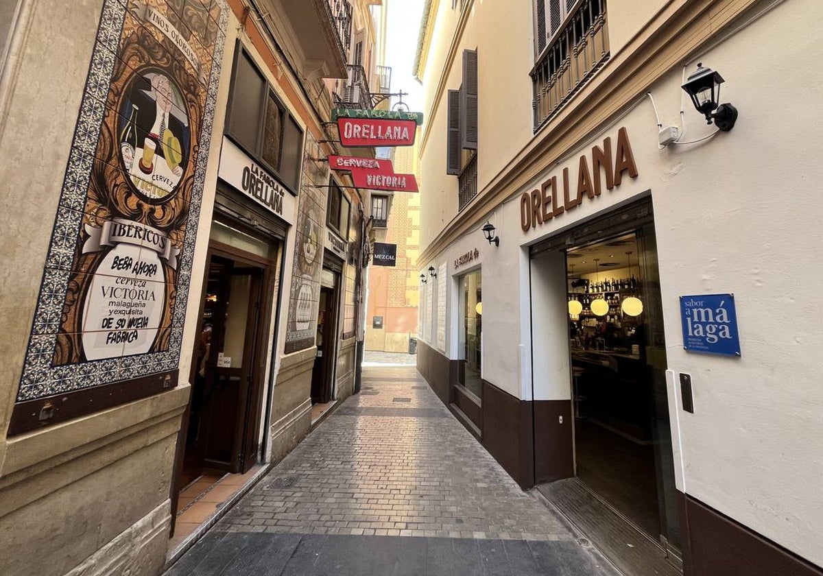 A la izquierda, el emblemático local de tapeo y, a la derecha, el nuevo.