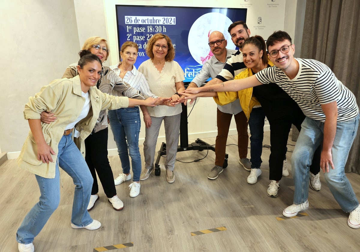 Acto de presentación de la iniciativa cultural en el Ayuntamiento de Torrox.