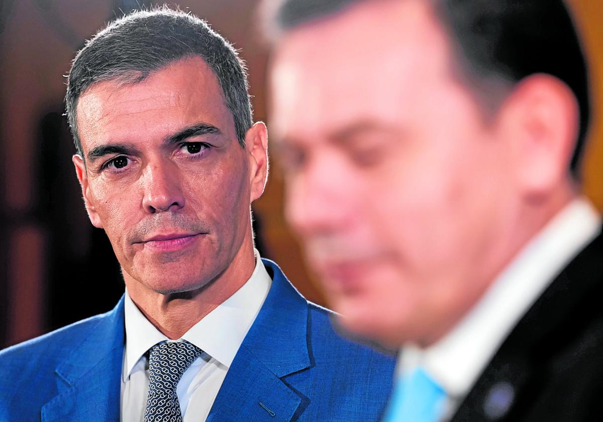 Pedro Sánchez debe dimitir... si sigue su propia vara de medir