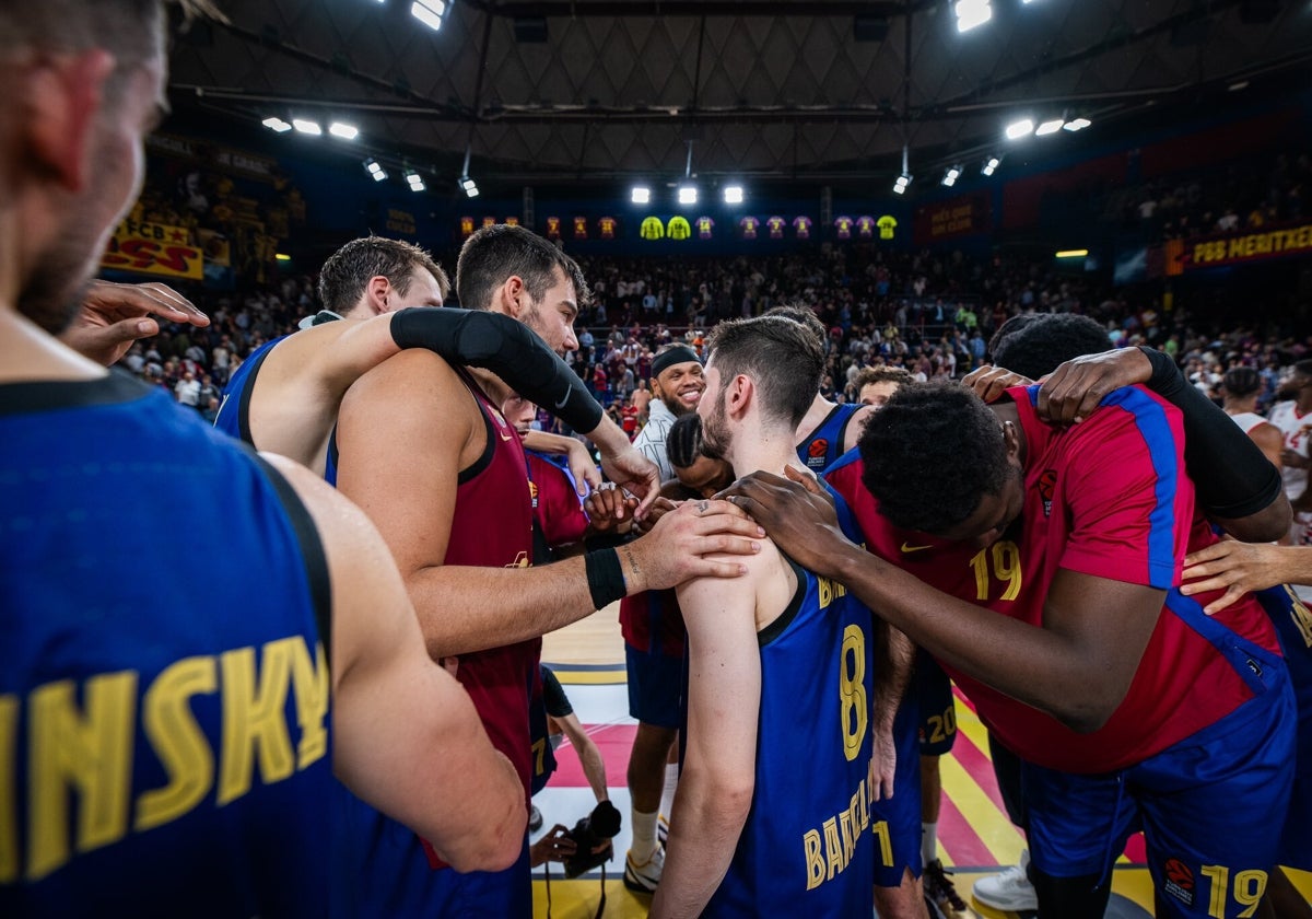 Los jugadores del Barcelona, este viernes contra el ASVEL.