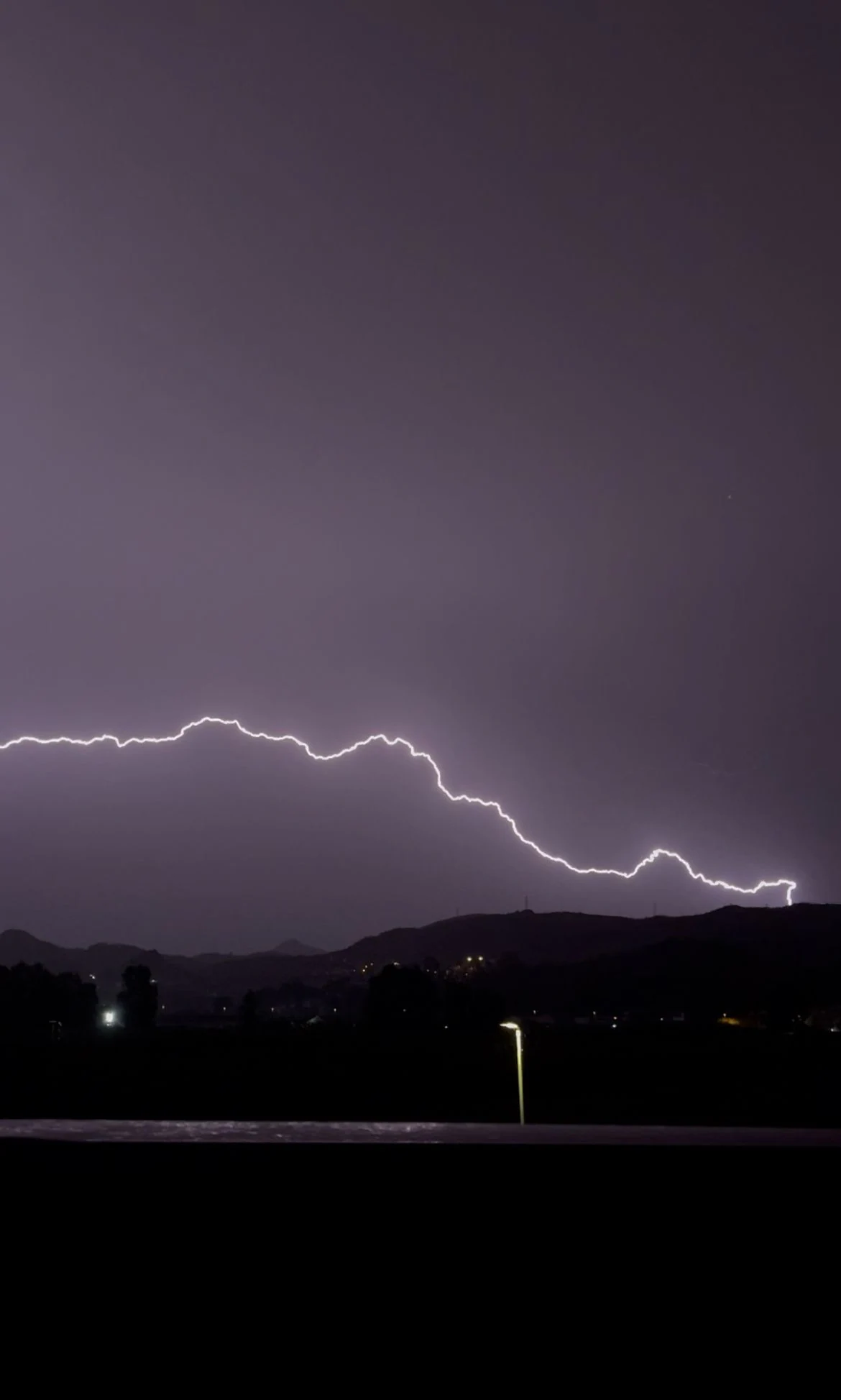 Las fotos más espectaculares de la intensa tormenta eléctrica sobre Málaga