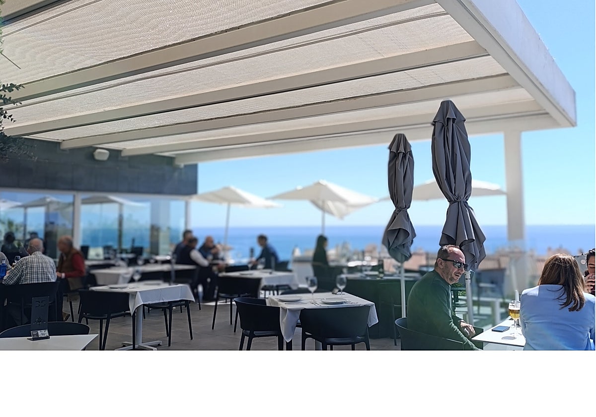 Imagen principal - Restaurante Lacaliza de Rincón de la Victoria: Kilómetro 0 y buenas vistas