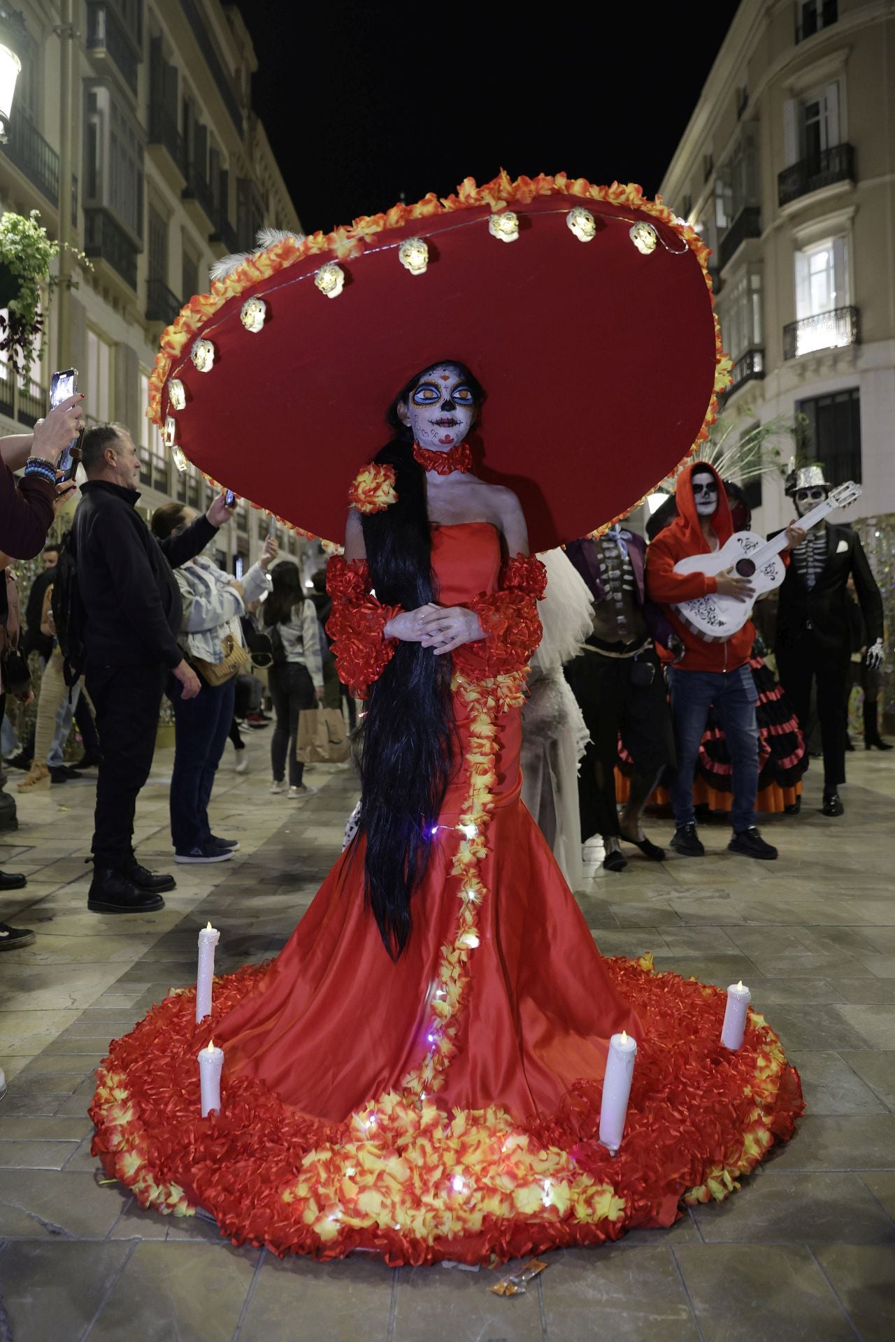 Las imágenes de un Halloween a medias en Málaga