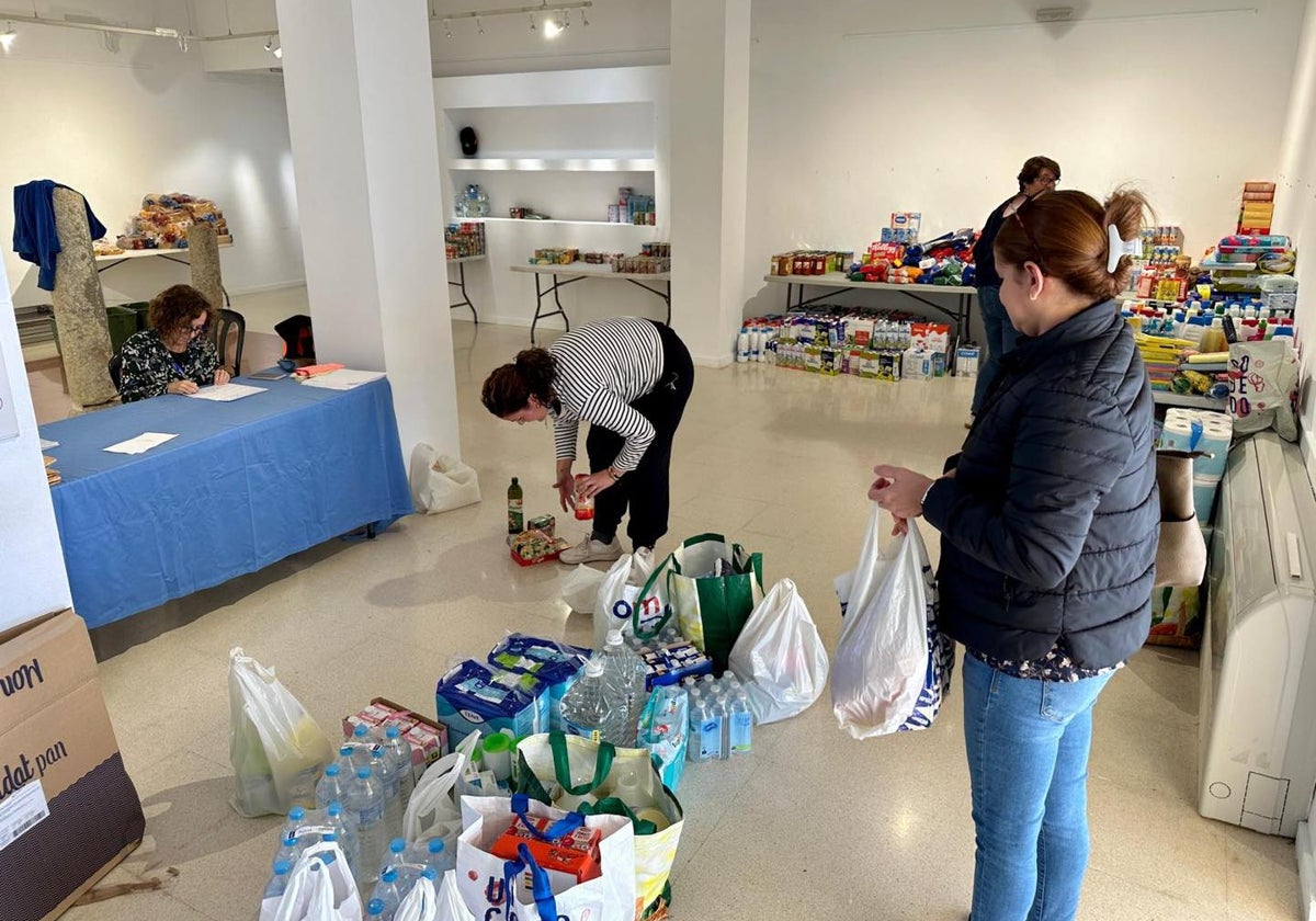 Recogida de donaciones en el Museo de la Ciudad de Fuengirola.