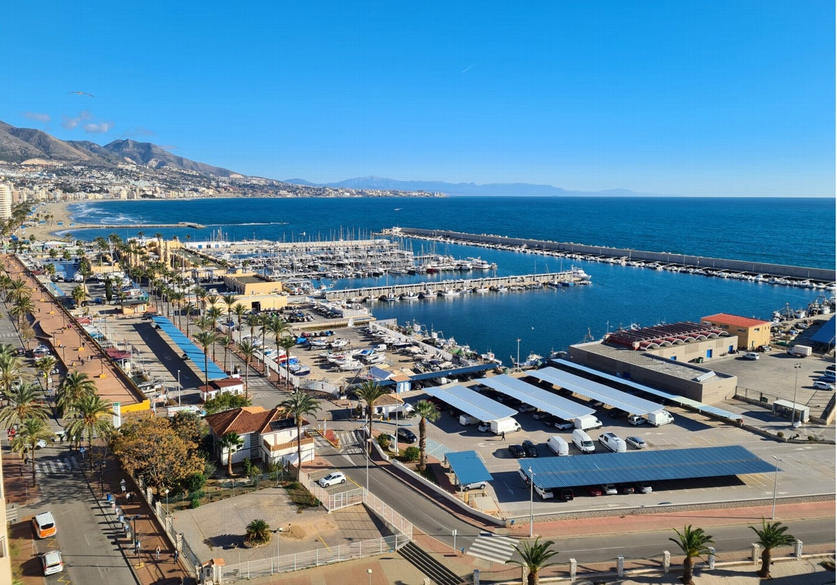 Vista del puerto de Fuengirola.