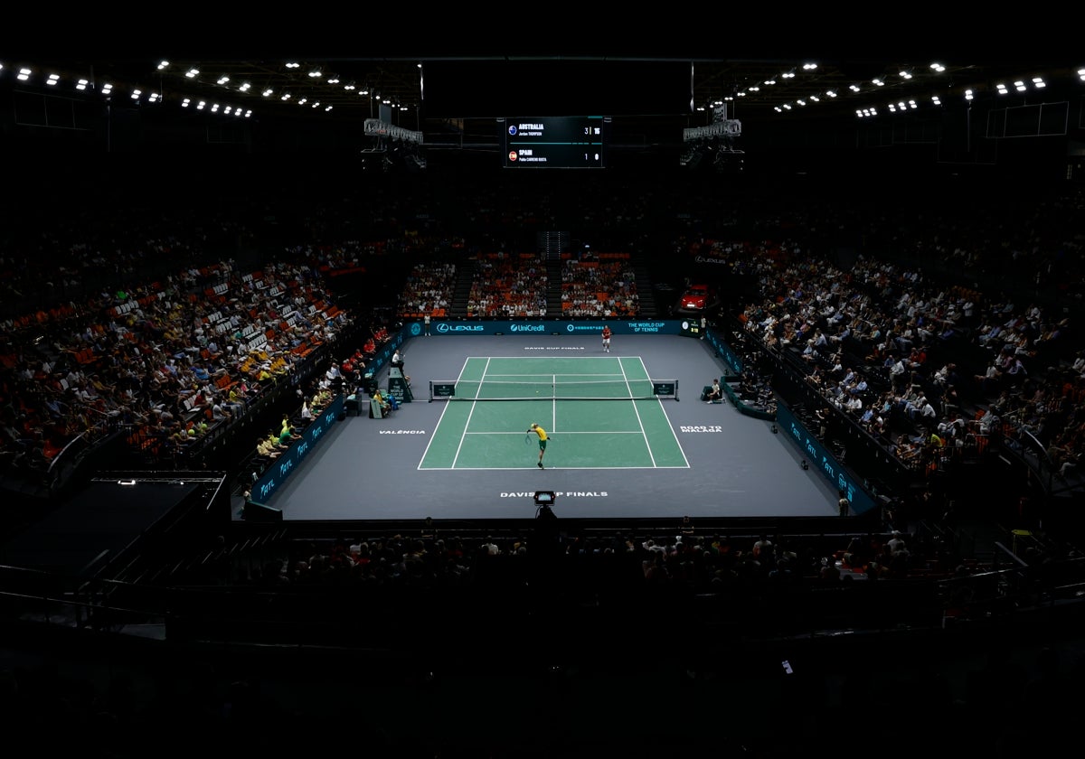 El partido entre Pablo Carreño y el tenista australiano Jordan Thompson, en la Copa Davis de 2023.