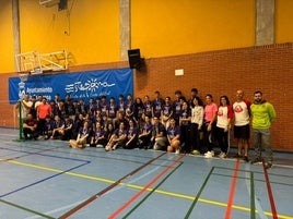 Imagen del IV Encuentro de Bádminton Intercentros Solidario.