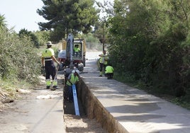 Obras de la tubería para agua regenerada de Alhaurín de la Torre.