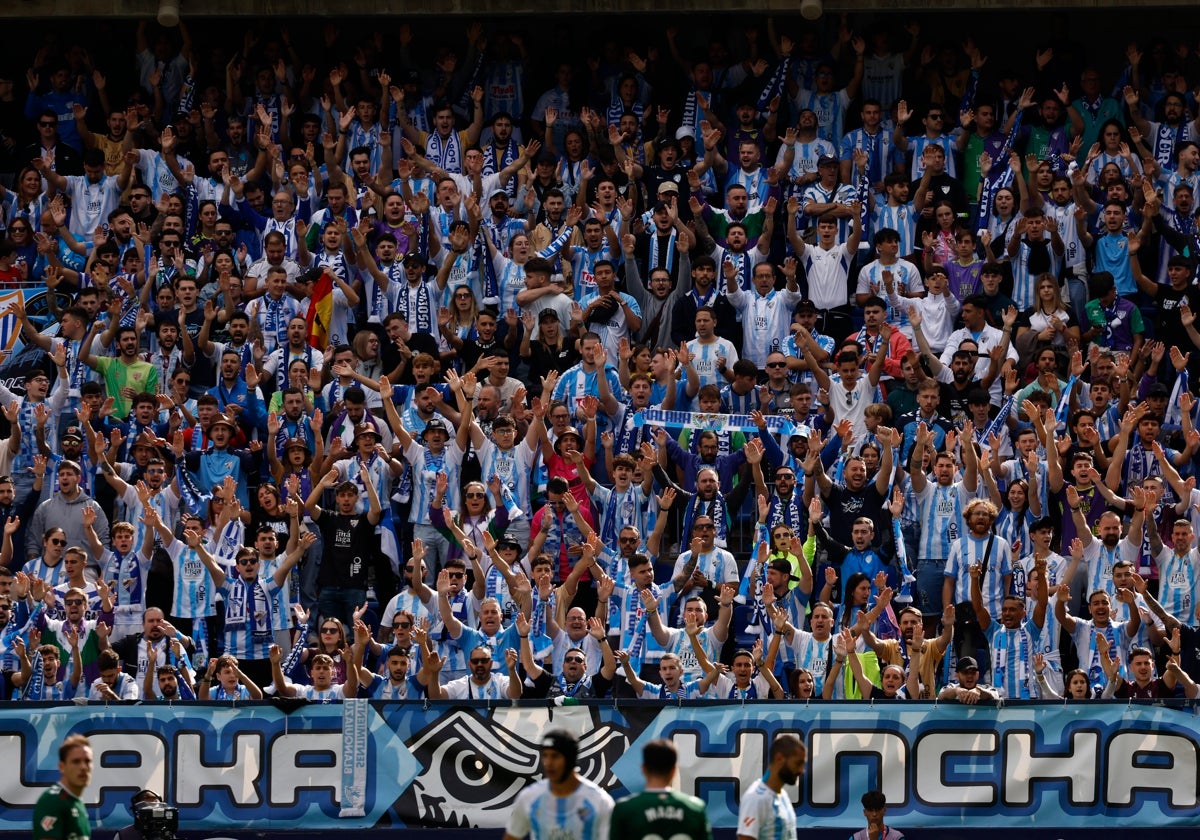 La afición del Málaga en el último partido liguero, frente al Eibar.