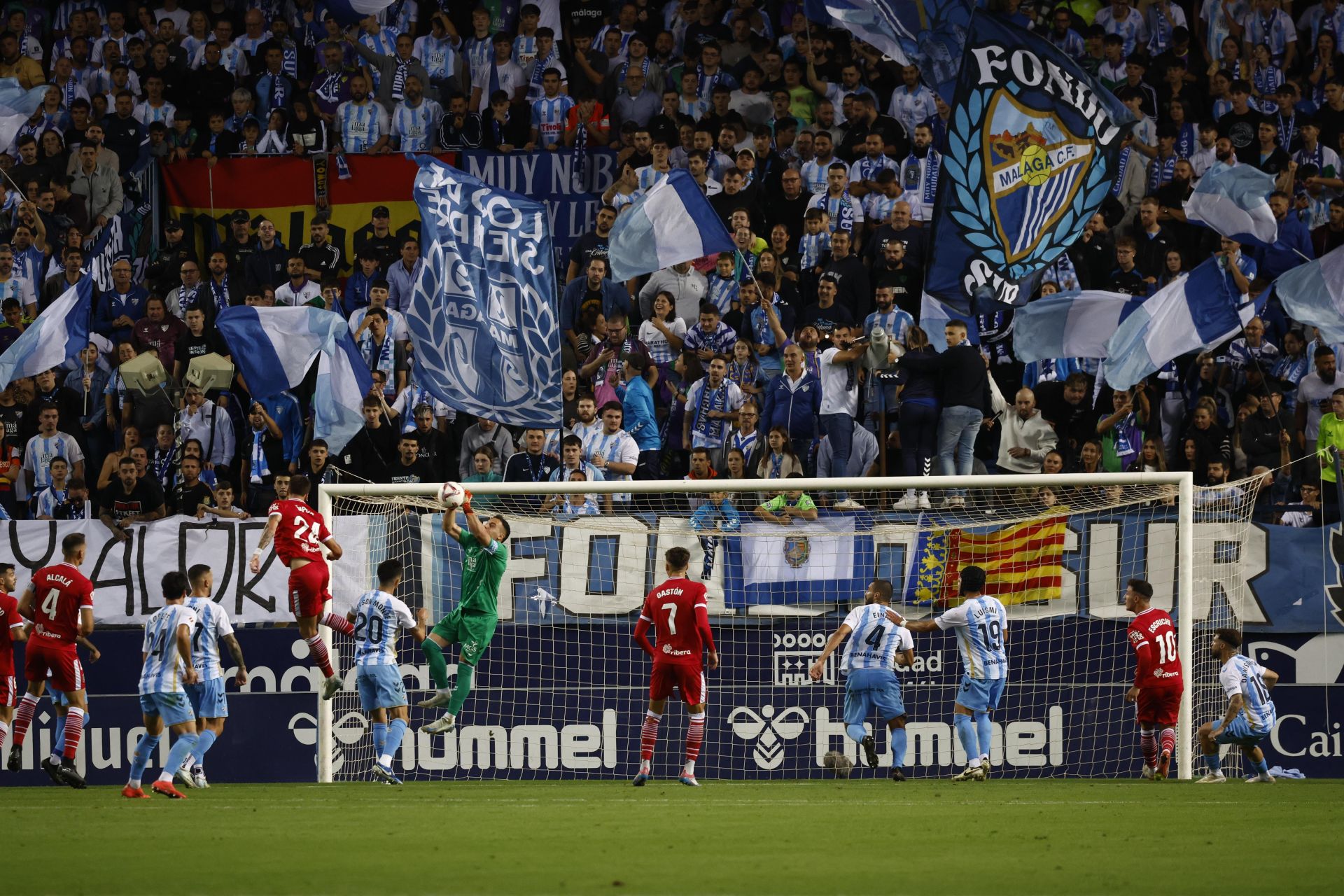 El Málaga - Cartagena, en imágenes