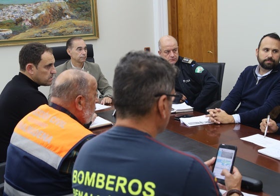 Reunión del comité de emergencias.