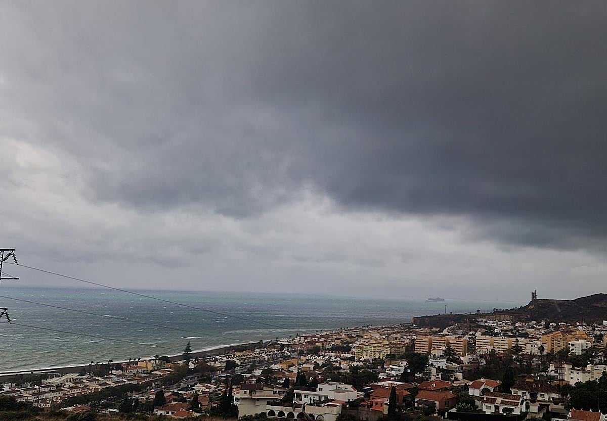 Imagen de las nubes en Rincón de la Victoria.