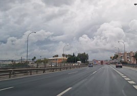 La Ronda Oeste de Málaga, con un tráfico anormalmente escaso el pasado miércoles, 13.